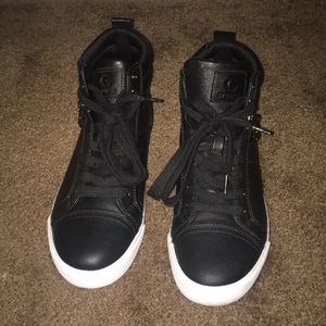 Guess Women’s Tennis Shoes